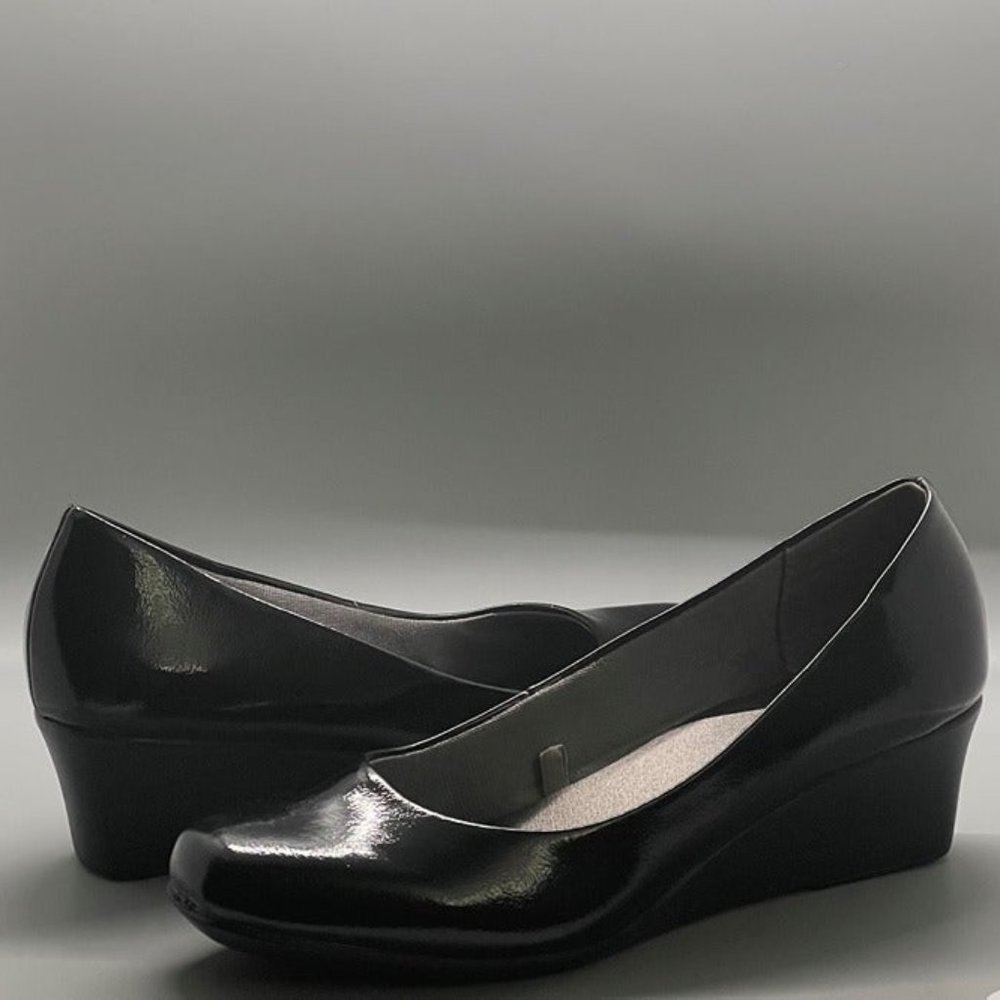 LifeStride, Shoes for Women, Size 7.5 Black, Shoes with a square toe .